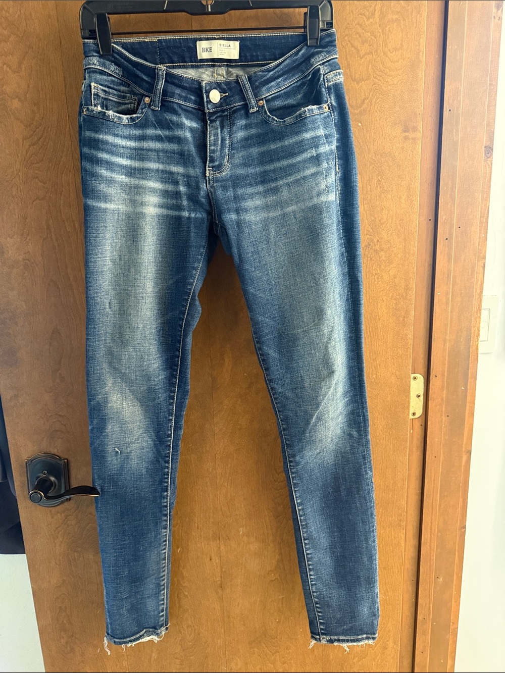 Distressed Women’s Jeans - Blue